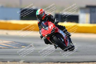 media/Mar-28-2022-Superbike Trackdays (Mon) [[b8603d0f67]]/Novice Group (1130am-12pm)/Turn 2/